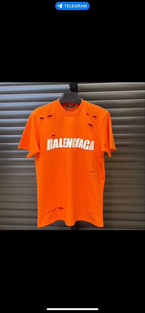 Tricou balenciaga