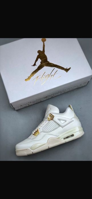 Vand adidasi jordan 4