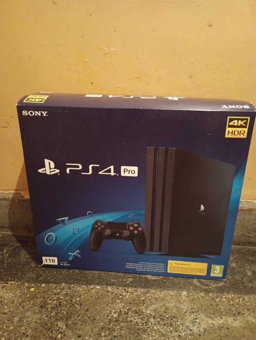 Продава се PlayStation 4 Pro 1TB