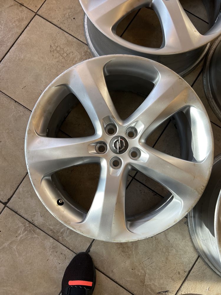 Jante originale Opel astra j-k /5x105 r19