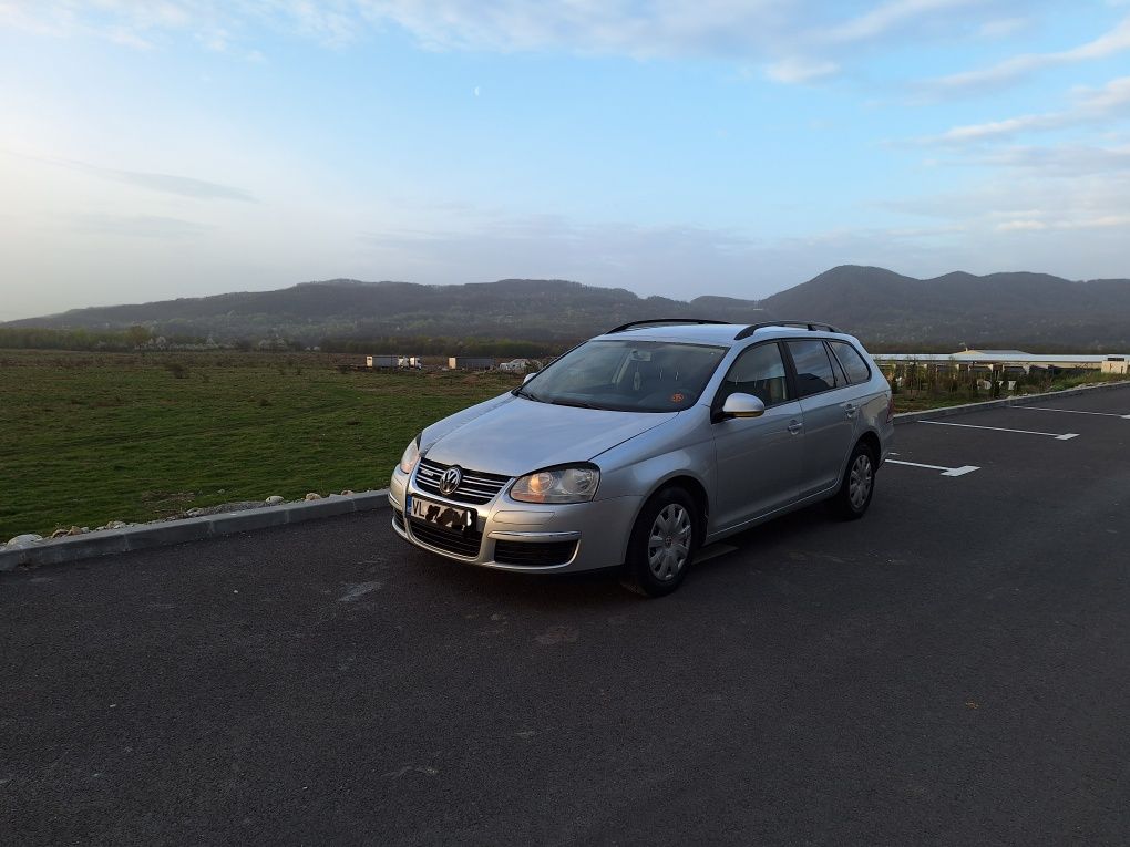 Volkswagen Golf 5 1.9 TDI Bluemotion (Mașina personala)