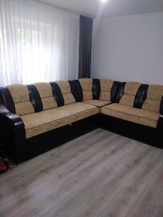 Vand coltar  living.