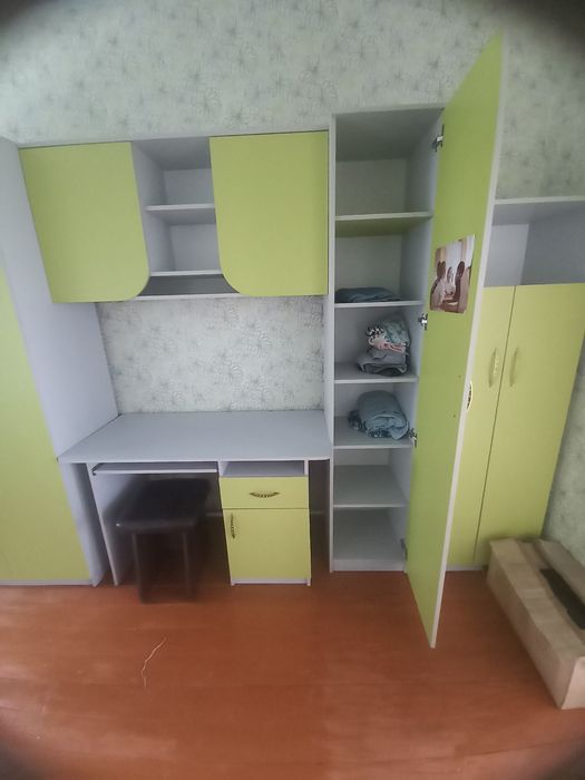Продам детский гарнитур  кровать с ортоп.матрасом