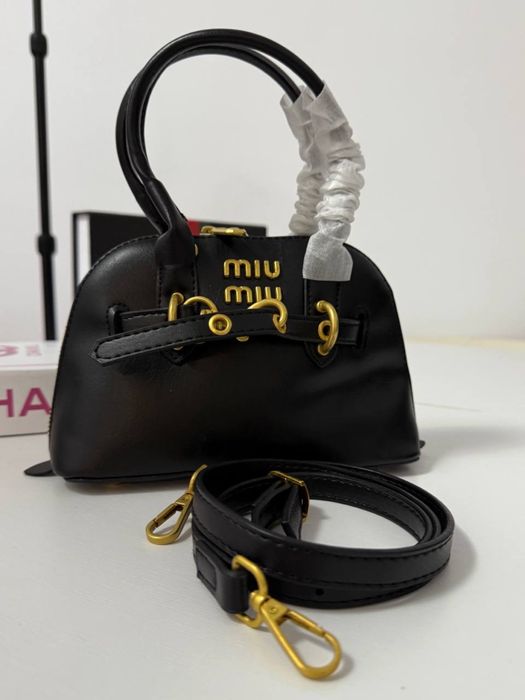 Stoc geanta MiuMiu -3 culori disponibile