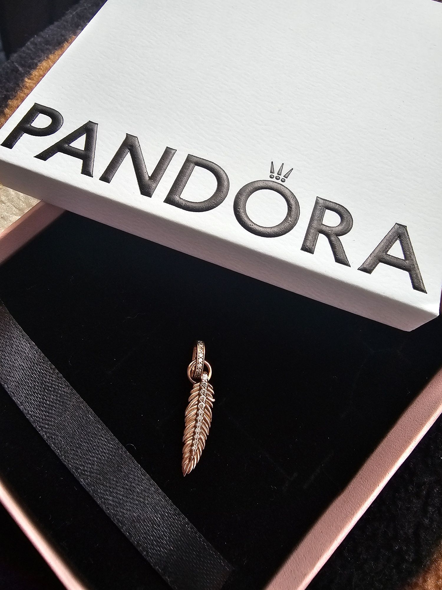 Charm Pandora rose gold, diferite modele, pret pe bucata
