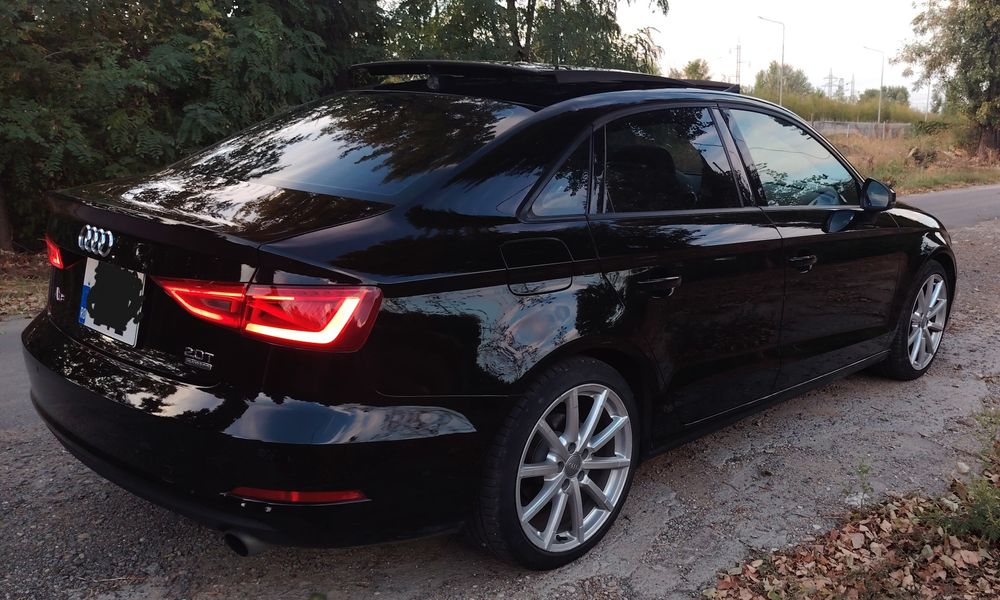Vând Audi A3 Sedan 8V Quattro (2016) - 2.0 TFSI 220 CP