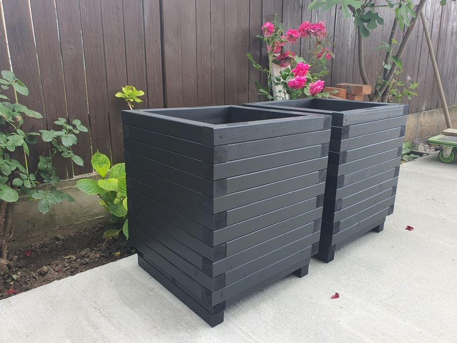 Jardiniere si ghivece (pret redus) pt terase si gradini - lemn masiv