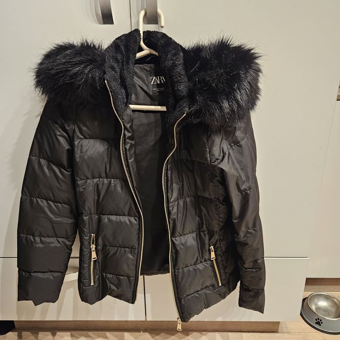 Яке  Zara,  Bershka-  S