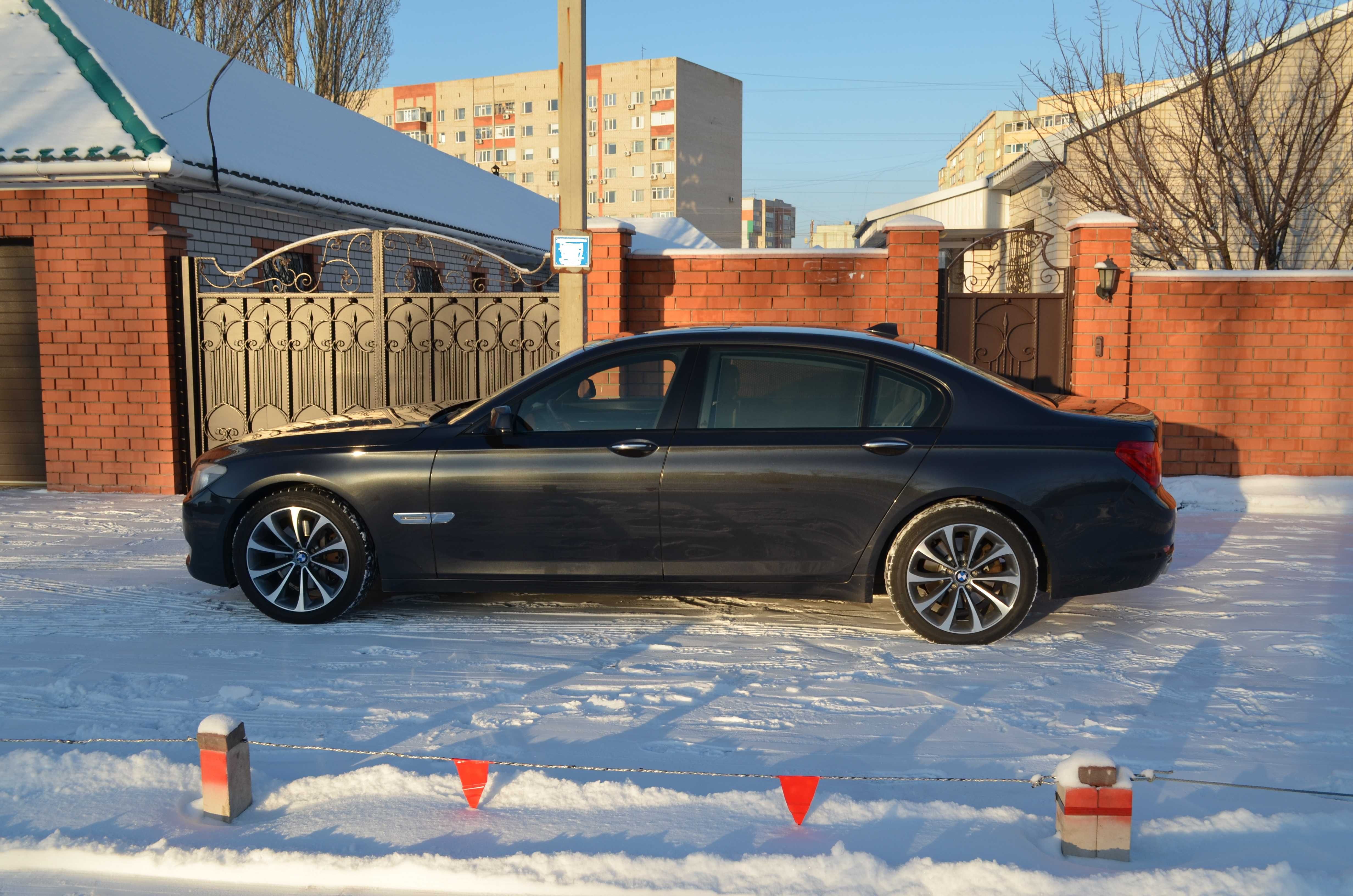 Продам БМВ 740Li