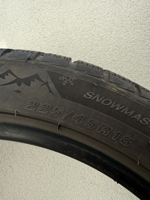 Anvelope de iarna 225/45/r18