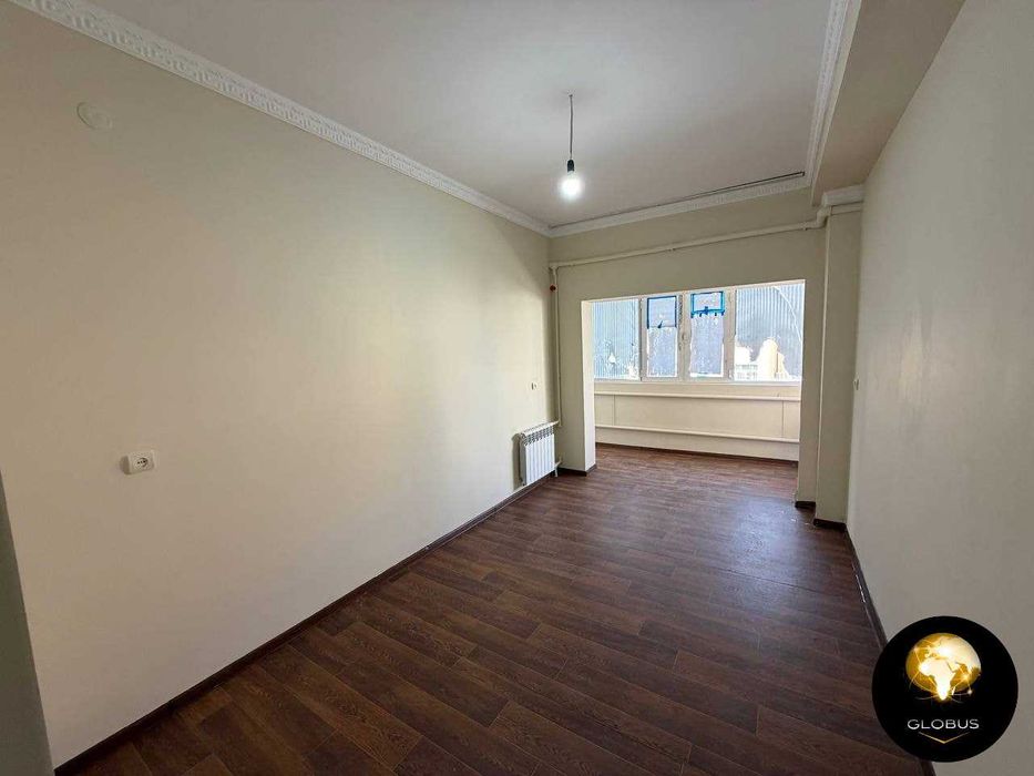 Продаётся 2х комн квартира на 3 этаже Ор-р Трикотаж