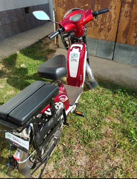 Motocicleta Gely Util