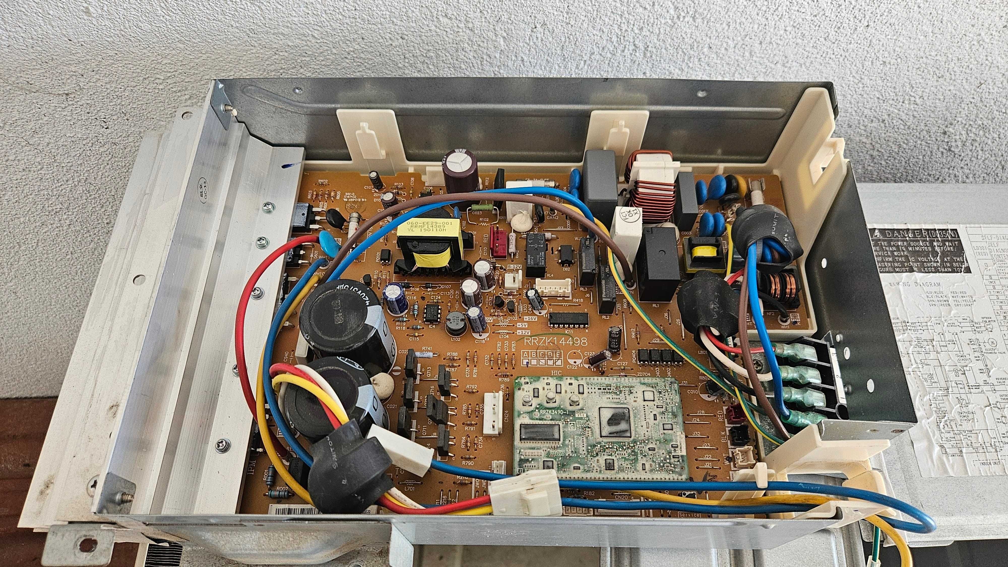 Електроника от външно тяло на климатик Hitachi RAC-25WPD