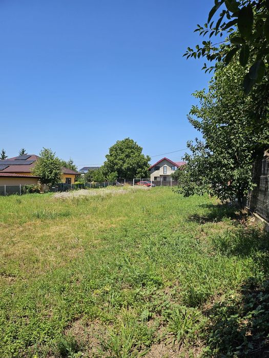 Aroneanu central - Teren 1000mp intravilan