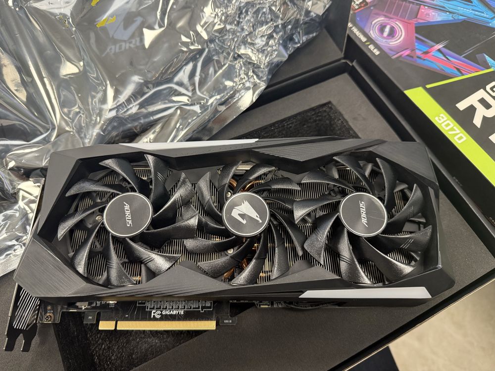 видеокарта GB Aorus Master RTX 3070 NVIDIA 8GB - като нова!