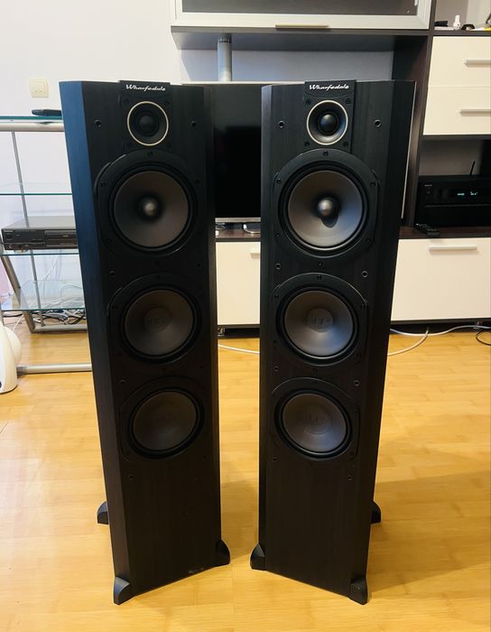 Boxe de podea Wharfedale VR 40