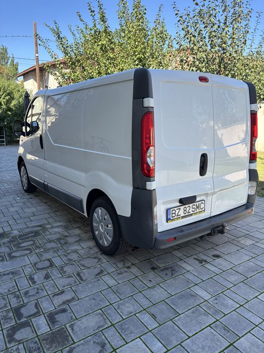Renault Trafic 2009 2.0 116 cp pe lant