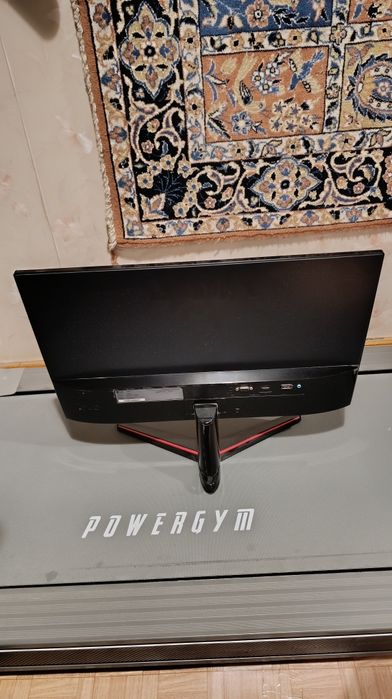 Монитор LG 24 дюйма