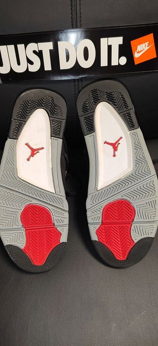 Nike Air Jordan 4 Retro, номер 40