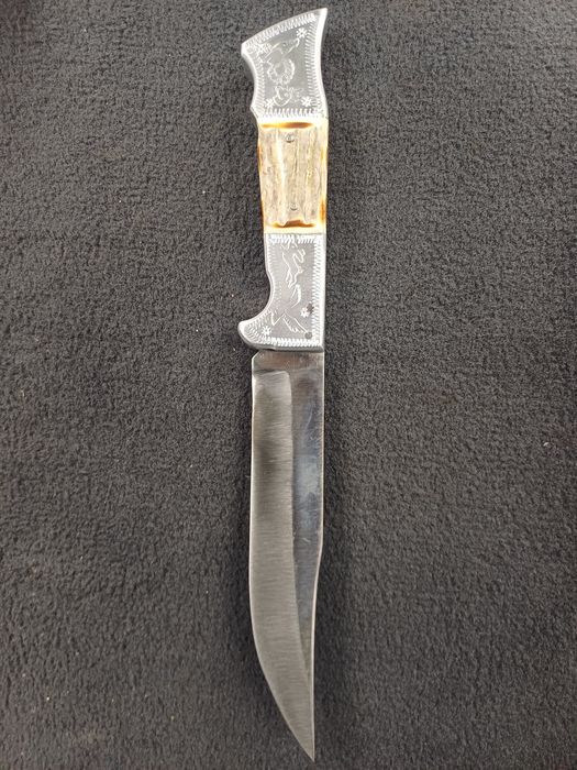 Cutit si briceag de vanatoare