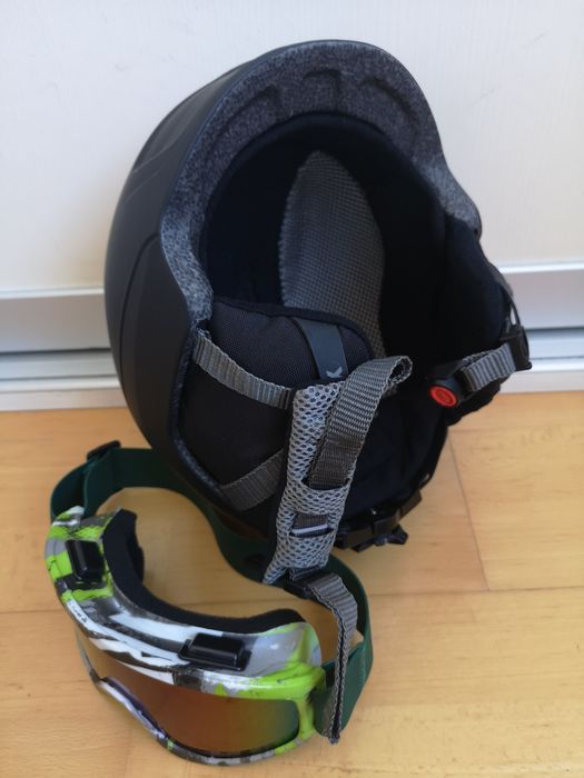 Casca noua protectie ski snowboard Uvex cu ochelari