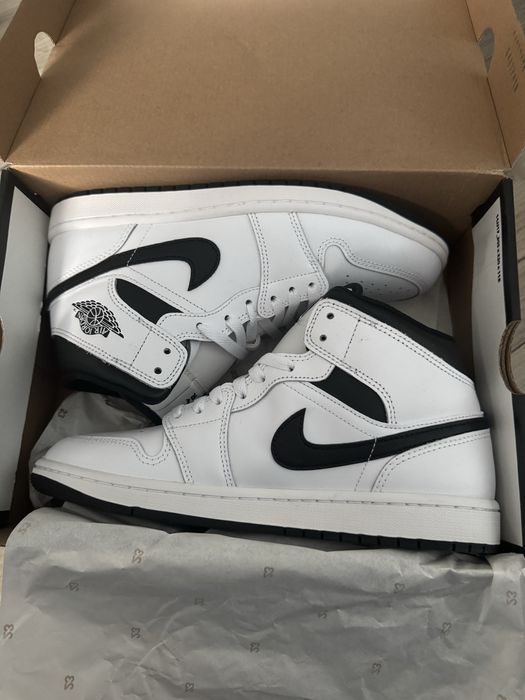 Nike Air Jordan 1 Mid 42