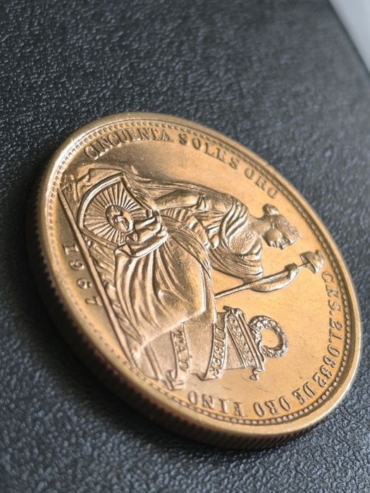 50 сола 1967 год,Перу , злато 23.41 гр, проба 900/1000