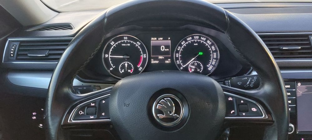 Skoda Superb 1.6 euro6 dsg