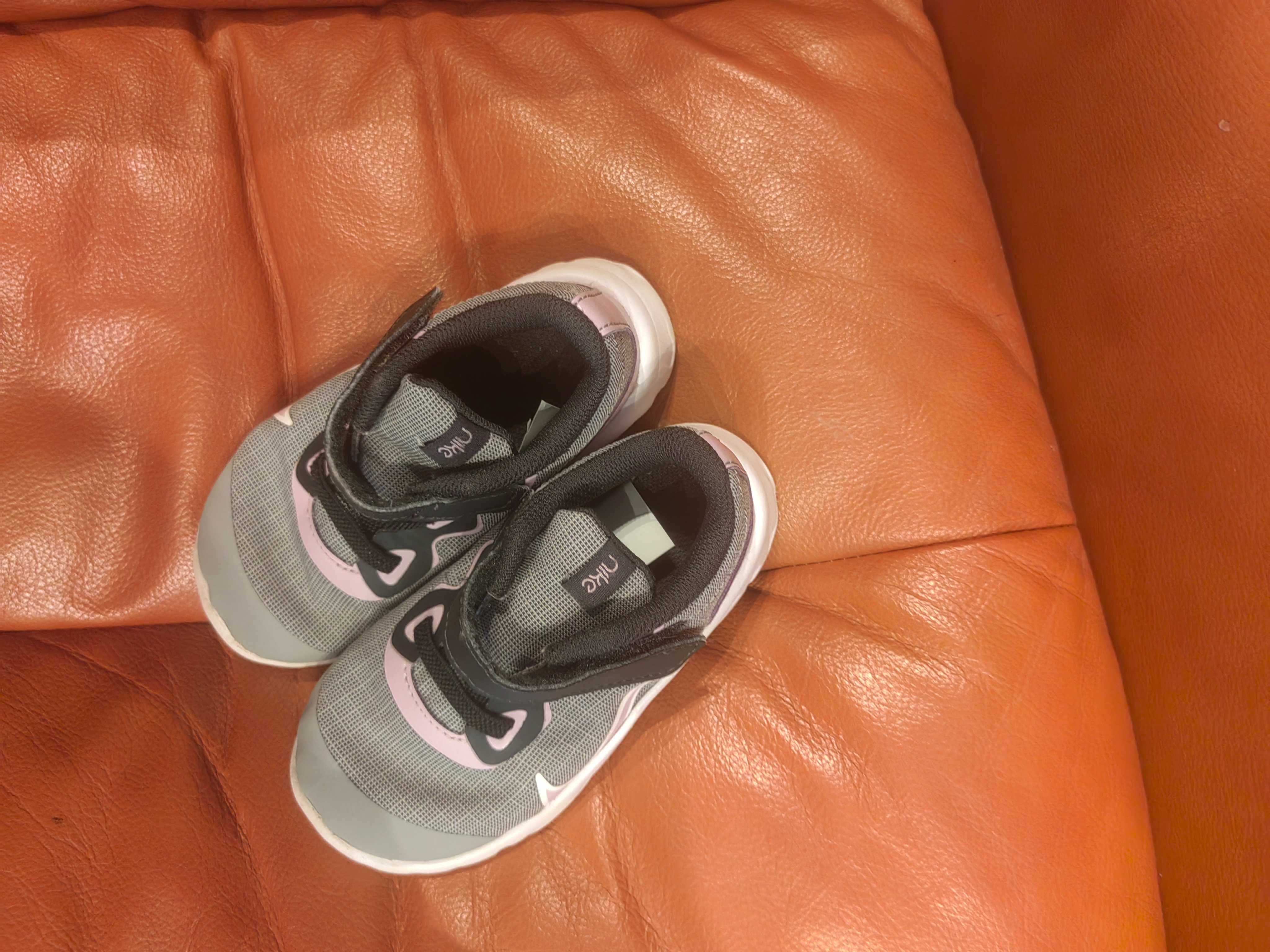 Маратонки Nike за момиче