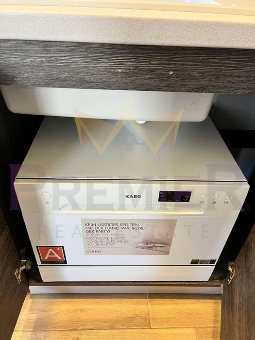 Дава се под наем Тристаен апартамент в Варна, Спортна зала - 80 кв.м за 714 € - Снимка #9