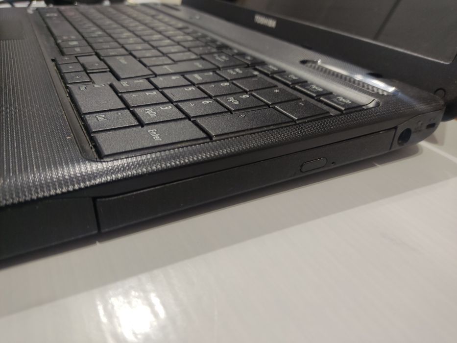 Лаптоп Toshiba Satellite C660D