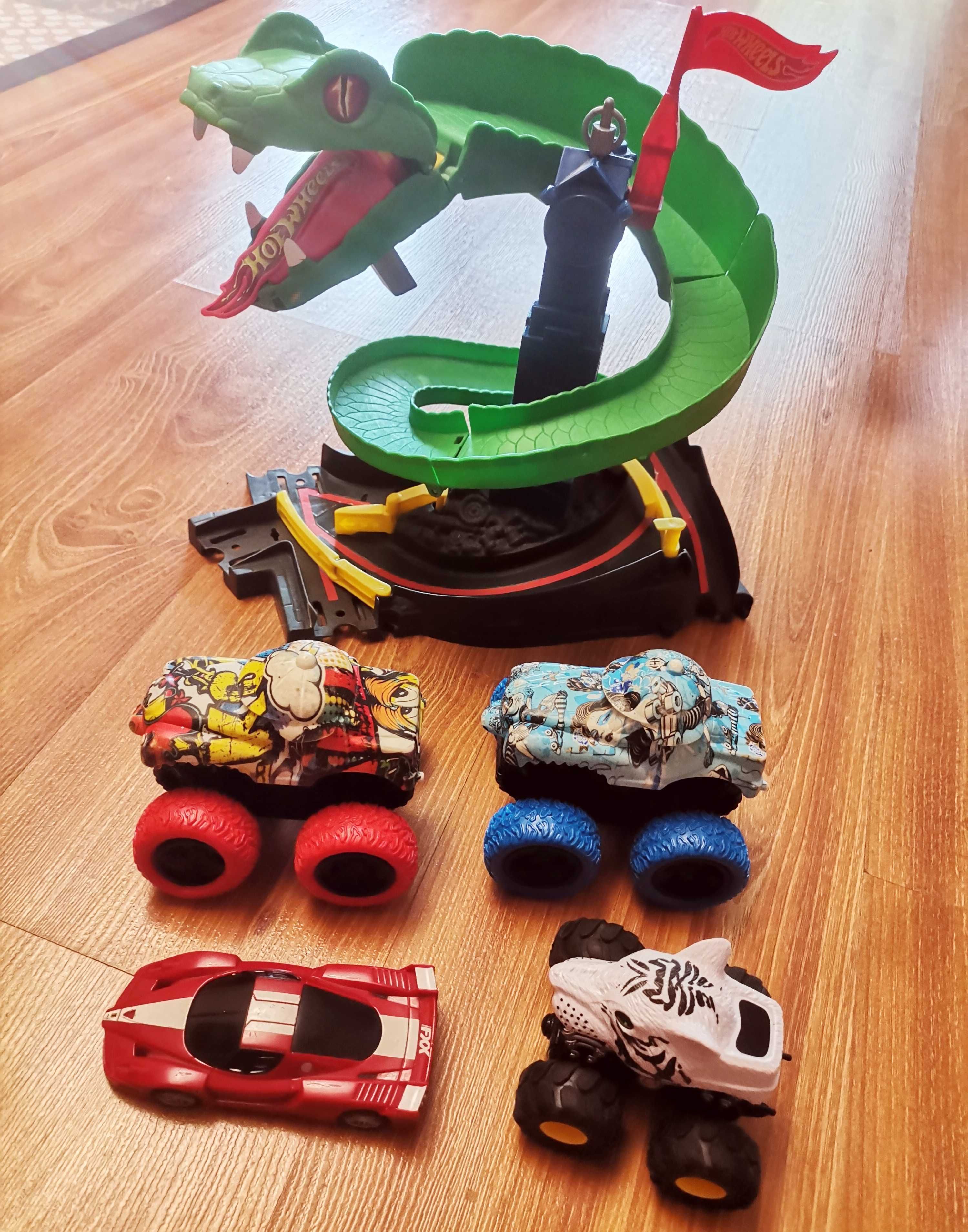 Писта Hot Wheels