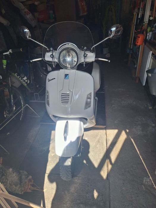 Vespa GTS300 перфект