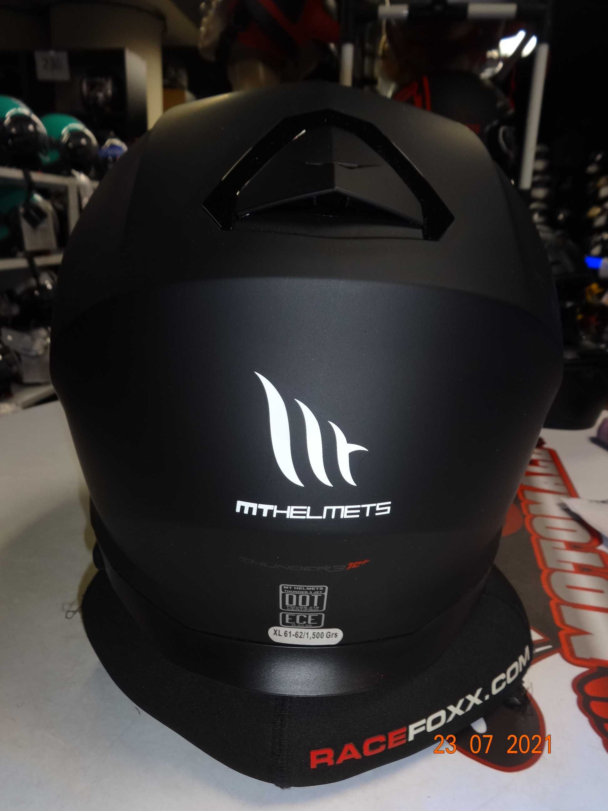 НОВО! Kаскa MT Helmets Thunder SV мото скутер мотор градска чопър