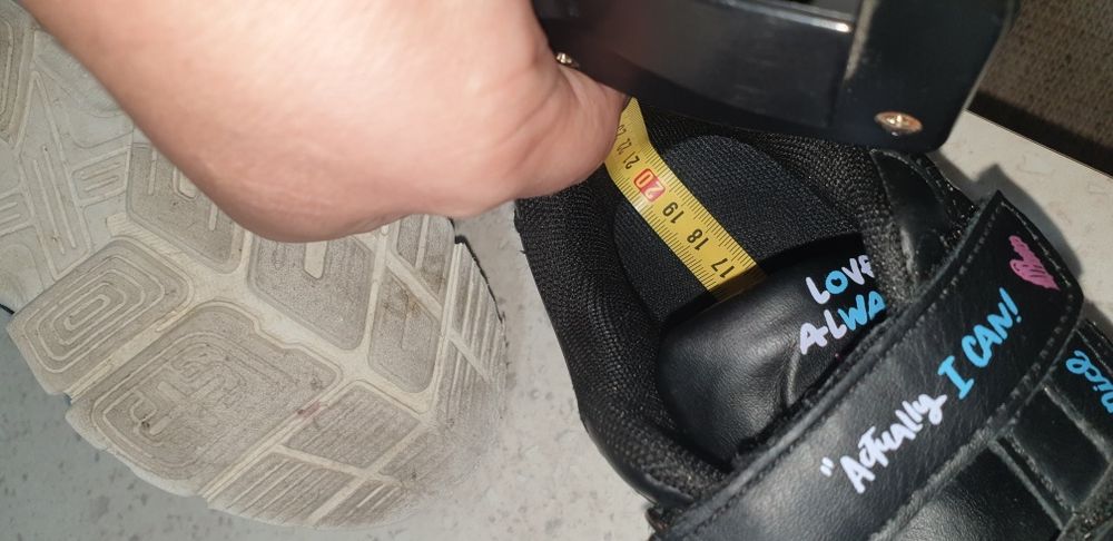 Sneakers negru impermeabil 31