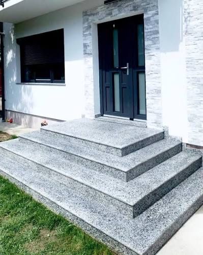 Morminte si scari din granit sau marmura