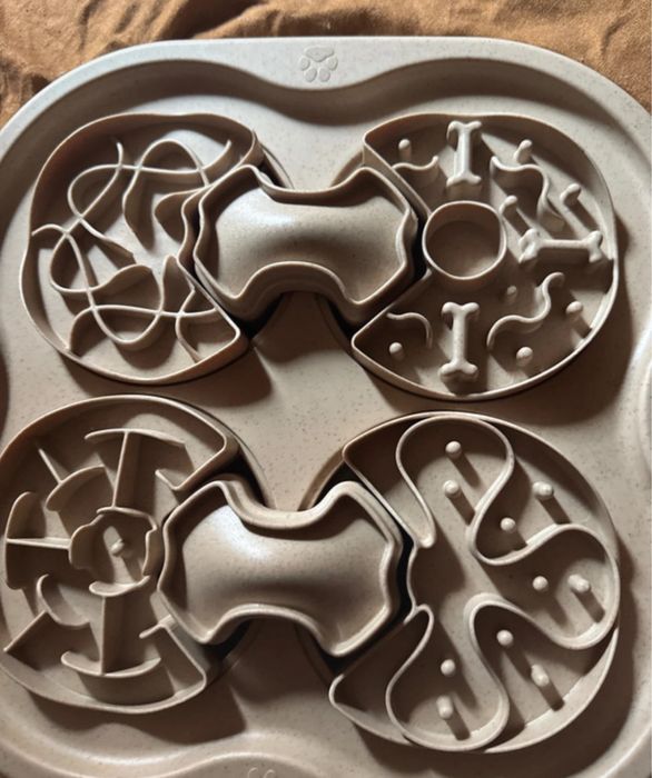 TIAKI Slow Feed Puzzle