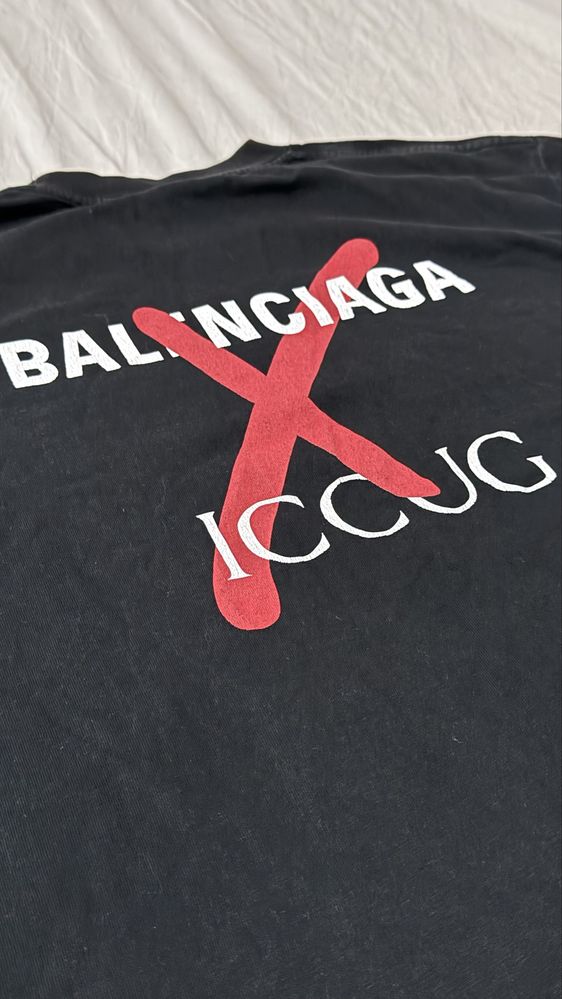 Оригинална тениска на baleciaga x gucci