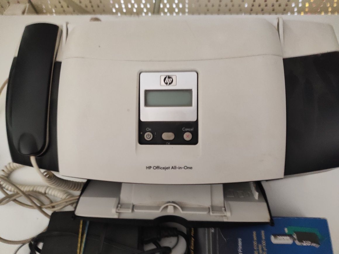 Imprimanta  4 în 1. HP officejet J3680 All-in-One