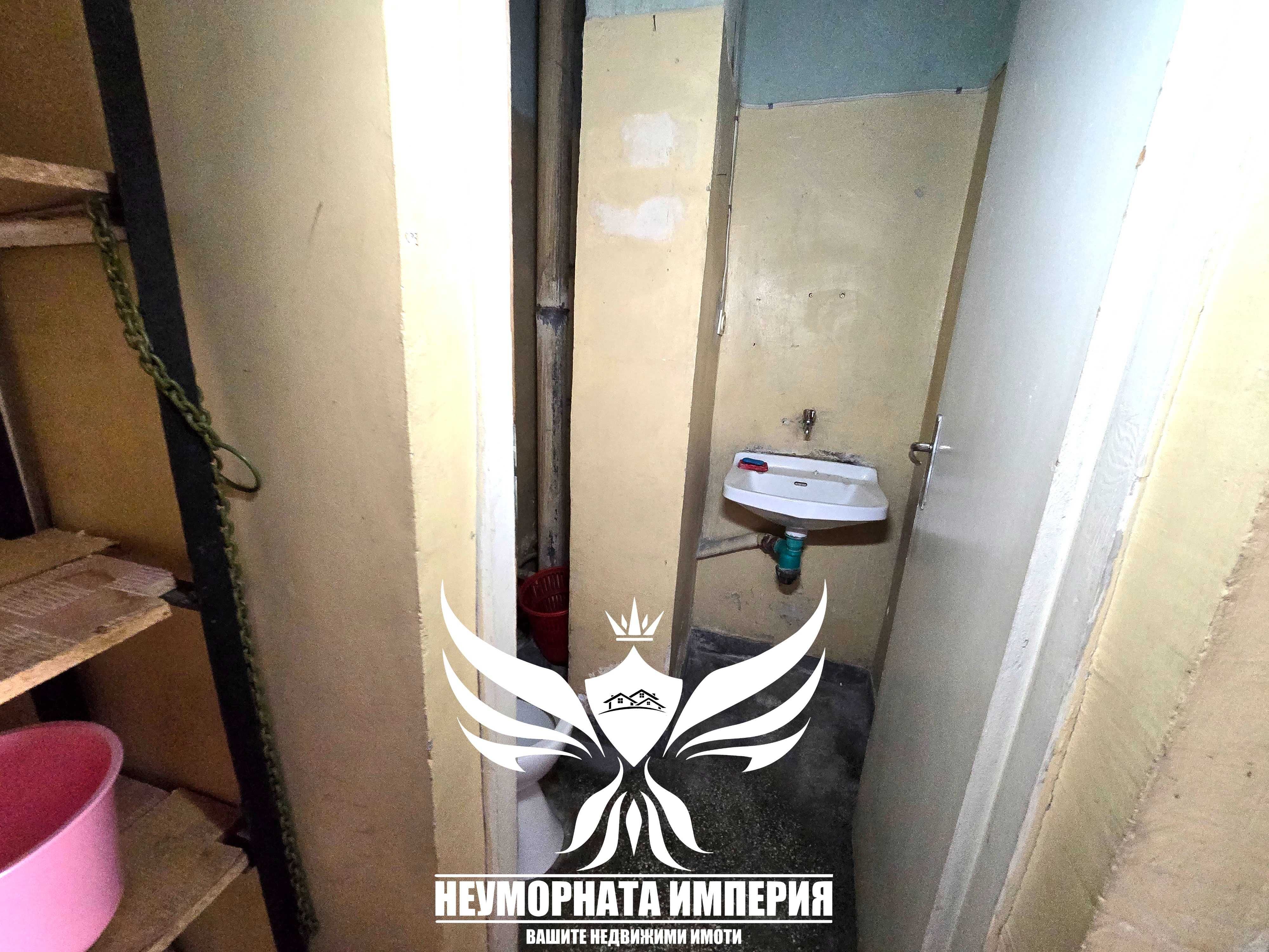 Под наем 49кв търговско помещение/склад/магазин гр.Асеновград център