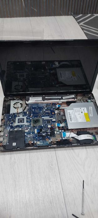 Продам запчасти для ноутбука Lenovo G580