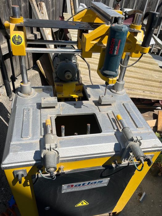 Mașinărie pantograf