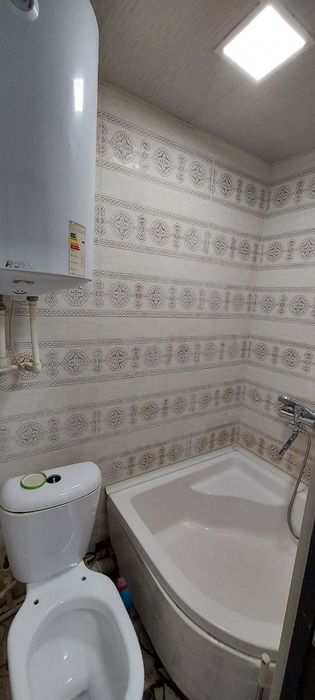 Срочно продаётся 1 комнатная квартира 4 этаж