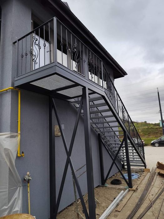 Scări metalice galvanizate la orice demisiune asiguram transport ori u