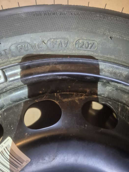 Janta otel 205 55 R16 cu anvelopa Michelin