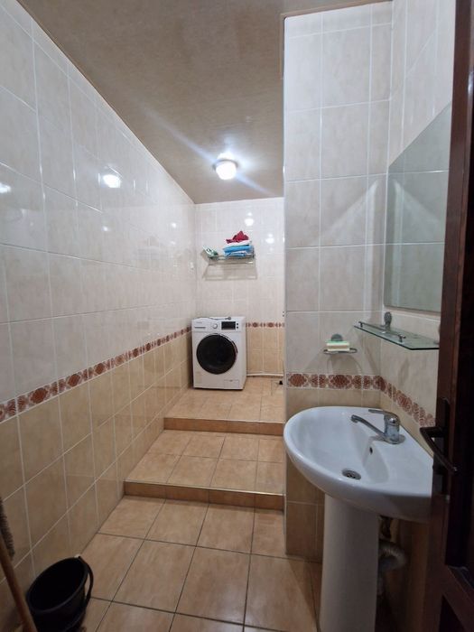 4 хонали квартира оилага ижарага берилади! Саёхат магазин