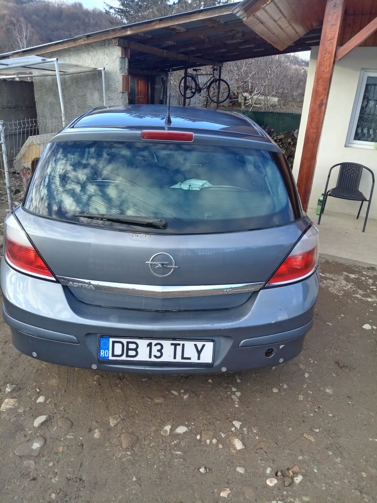 Vând Opel Astra H 1.6 16v benzină+GPL