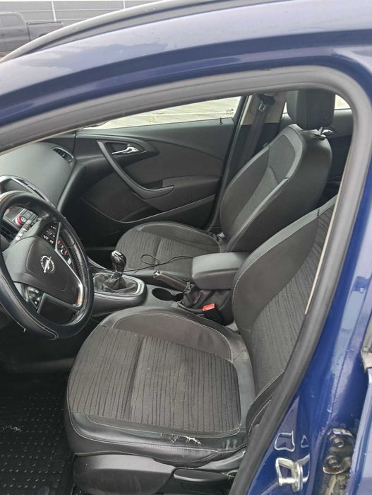 Vand Opel Astra diesel – Euro 6, anul 2015