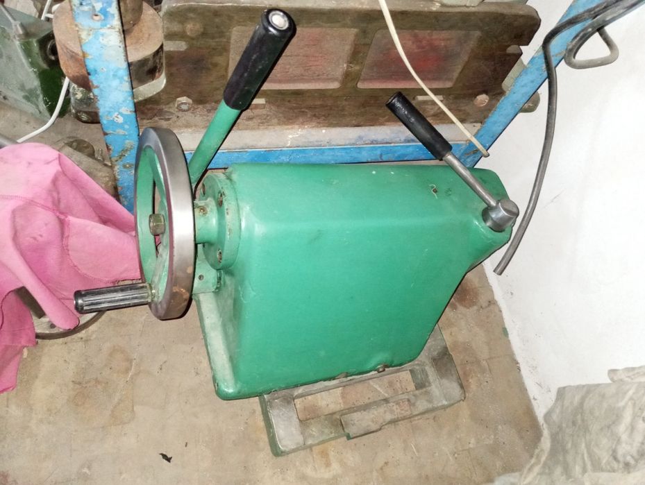Suport cuțit ,distribuitor sn320,strung SR 250
