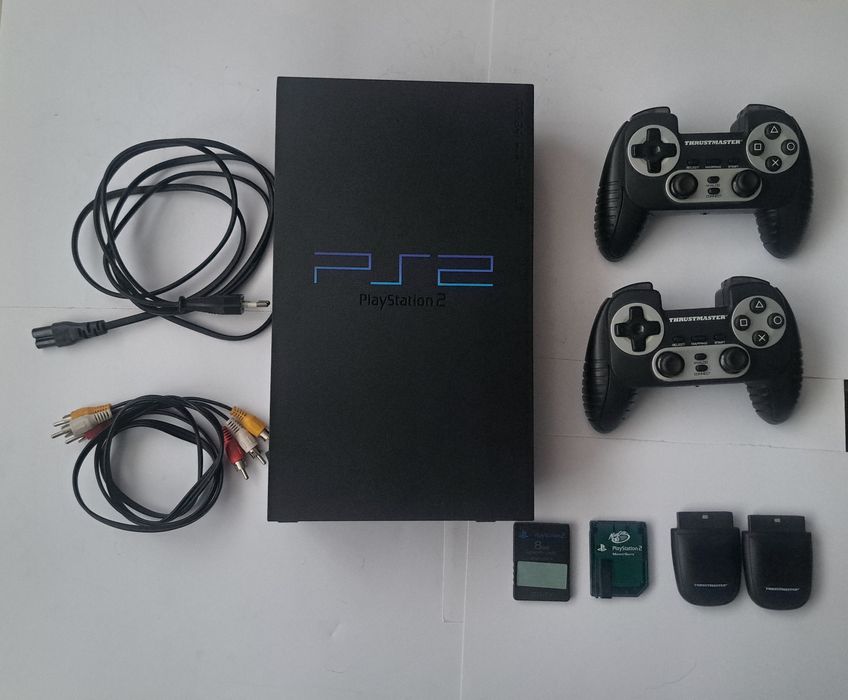 PlayStation 2 (PS2 Fat) + 12 jocuri originale + 2 controllere + 2 card